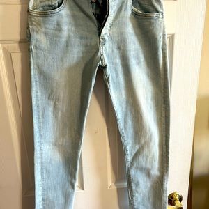 Men’s size 34 H&M straight/skinny jeans.